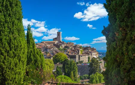 Full Day West Coast Tour: Medieval Villages & Scenic Views