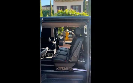 Nice Airport transfer from where to Nice city centre