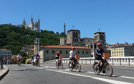 2h - Electric Bike Tour of Lyon with a Local Guide