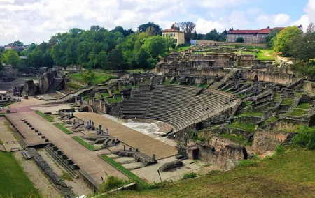 Private tour of Lyon on Fourvière hill - 2 hours