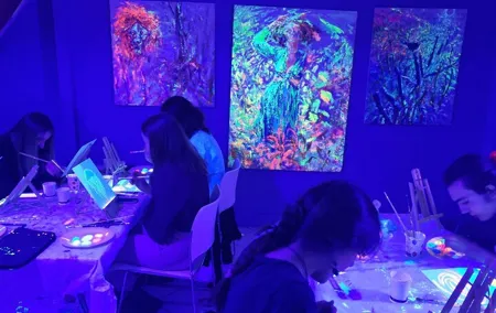 Fluorescent painting studio in Lyon in an art gallery