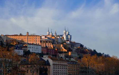 Lyon Scavenger Hunt and Highlights Self-Guided Tour