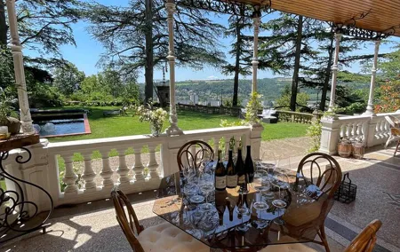 Private Rhône-Valley wine tour