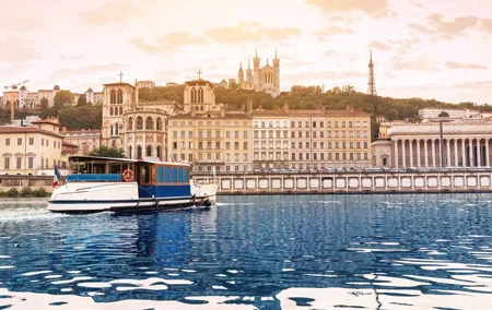 Lyon Old Town Tour with Sightseeing Cruise Tickets