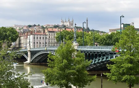 Lyon Private Walking Tour With A Professional Guide