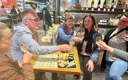 Lyon Private Morning Market Food Tasting Tour in Les Halles Paul Bocuse