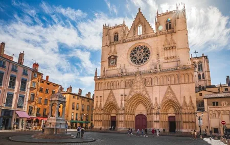 Lyon UNESCO Heritage Walking Tour with an App