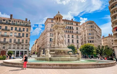 Guided walk from Vieux-Lyon to the Presqu’île