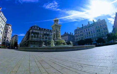 Lyon peninsula