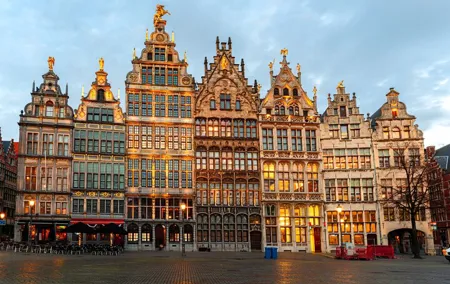 Self-Guided Scavenger Hunt in Antwerp