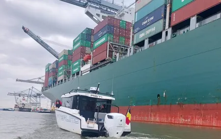 Port of Antwerp Mega Ship Tour in a Luxury Speedboat with Guide