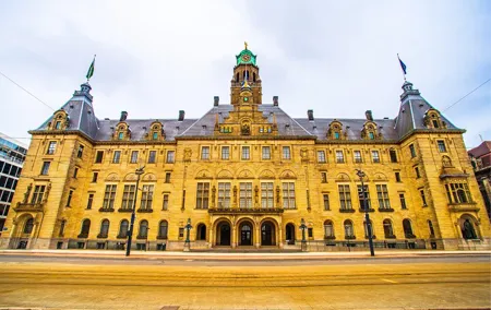 Rotterdam Scavenger Hunt and Highlights Self-Guided Tour