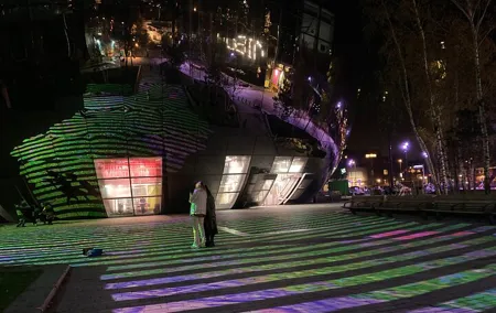 Evening Architecture Tour in Rotterdam