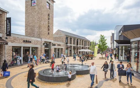 Private Shopping Tour from Rotterdam hotels to Outlet Roosendaal