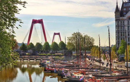 Rotterdam Discovery Walk: Iconic Markets & Modern Marvels