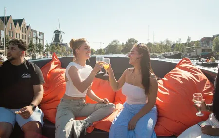 Luxury Shared Canal Tour with live guide