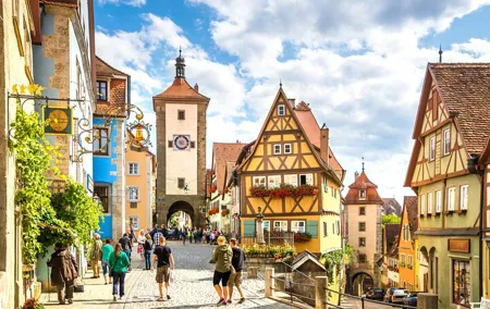 Romantic Road, Rothenburg, and Harburg Day Tour from Munich