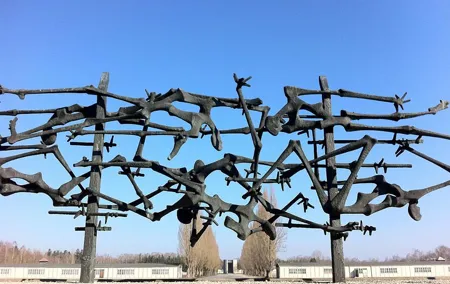 Private Guided Tour: Dachau Concentration Camp Memorial by Train