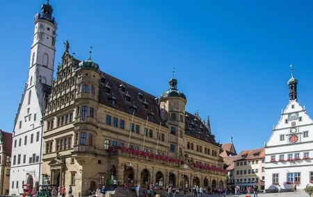 Munich to Rothenburg-ob-der-Tauber and Harburg Private Day Trip
