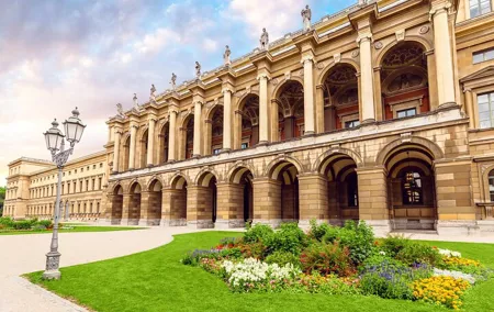 Munich Residenz Palace, Museum and Treasury Private Tour