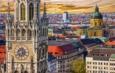 Munich: Old Town Highlights Private Walking Tour