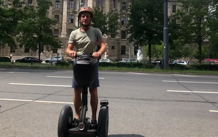 Munich’s Classical Monuments (WALK or SEGWAY or BIKE)