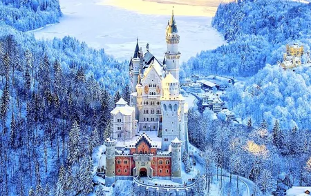 Neuschwanstein Exclusive Romantic Winter Tour INCL. TICKETS