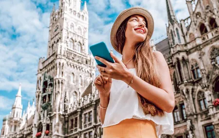 Private Munich Tour for History Buffs with Architectural Gems and WWII sites