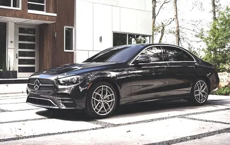 Airport Transfer: Munich Airport MUC to Munich by Business Car