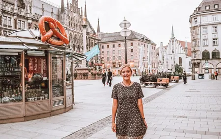 Private History and Culture Munich Tour - English Garden, Marienplatz & more