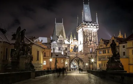 Private Transfer from Munich to Prague with 2h of Sightseeing with Local Driver