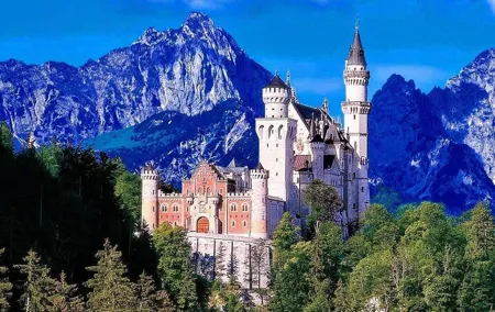 MY*GUiDE The King's GREATEST PALACES Neuschwanstein & HERRENCHIEMSEE from Munich