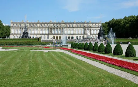 Private Tour to Herrenchiemsee Castle, Boat Cruise with Bavarian Lunch