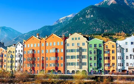Private Day Trip to Swarovski Crystals and Innsbruck