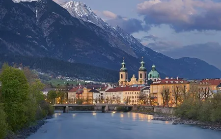 Private Tour to Innsbruck, Imperial Hofburg with Lunch