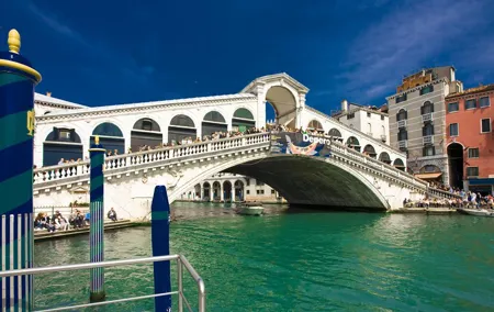 Private Tour from Munich to Venice with stop in Salzburg