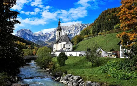 Discover the Bavarian Alps from Munich - End of tour in Salzburg