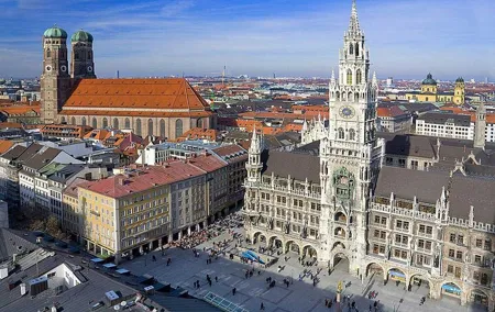 Munich by Yourself with English Chauffeur by Sedan 4-8h Disposal