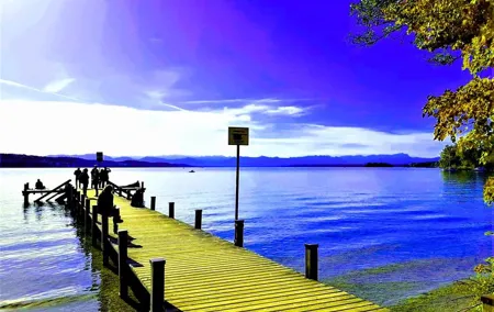 Comfort Mini-Van & Professional and FRiENDLY Guide: CUSTOMiZED MULTI-DAY TOURS from Munich