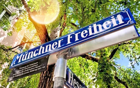 Schwabing Experience! District, art, revolt in Munich's iconic district