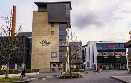 Private Shopping Tour from Stuttgart City to Outletcity Metzingen