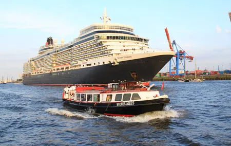 Hamburg harbor tour with a barge
