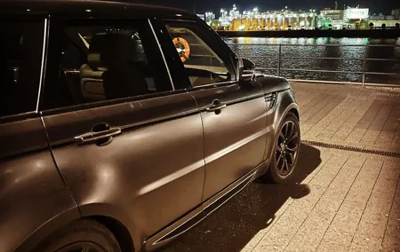 Your private 3-hour Hamburg driving tour with a former policeman