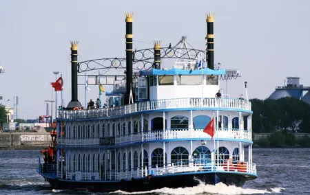 Harbor cruise on the beautiful Elbe