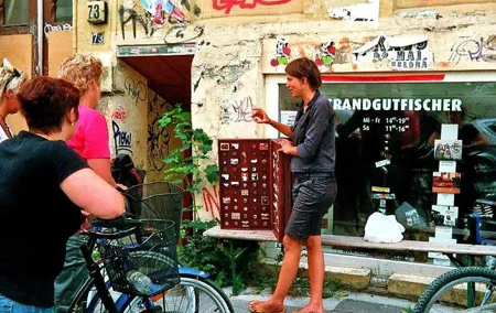 Bicycle tour through the "other" Hamburg (min.4)