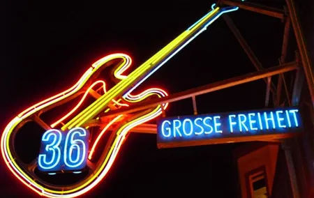 Hamburg St. Pauli and Red Light District Private Walking Tour