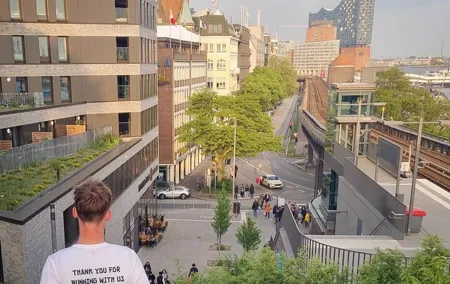 St. Pauli “Kiez” running tour with an insider tip guarantee