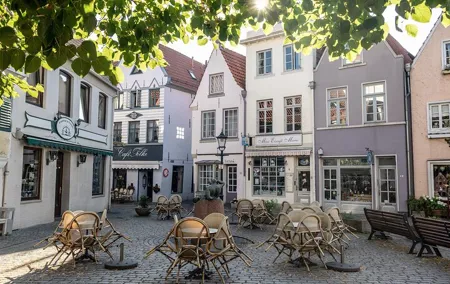 Private Transfer From Hamburg To Bremen With a 2 Hour Stop