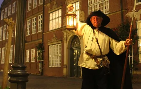 Night watchman tour Hamburg - Deichstrasse & Speicherstadt