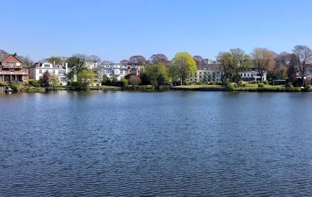 Fairy Flight self-guided city puzzles in Hamburg with your smartphone